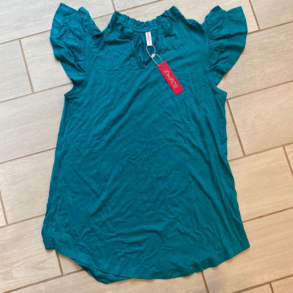 DouBCQ Womens Ruffle Short Sleeve Top. Size small. Blue/Green